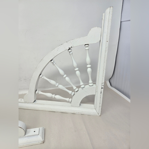 Farmhouse White Distressed Wood Corbels Shelf or Corner Decor 11.5x11.5x1.75 - Picture 8 of 9